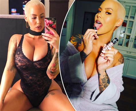 amber rose snapchat star flashes major sideboob in cleavage clip daily star