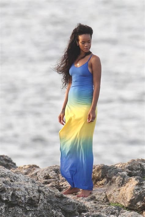 Celebrity World Rihanna – Bikini Photoshoot Candids In Barbados