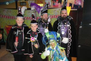 nieuwe prins carnaval   bekend turftrappers slagharen