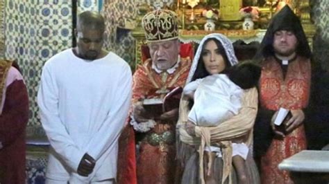 Kim Kardashian Compartilha Fotos Do Batismo De North West No