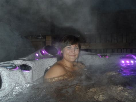 calgary naughty porn hot tub naked march 19th 2014