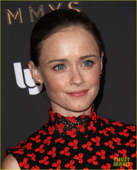 emmy winner alexis bledel joins handmaid s tale co stars at pre emmys event photo 3958149