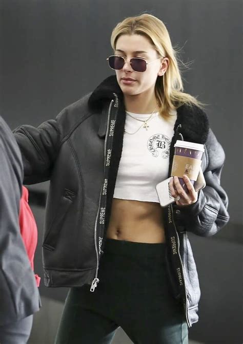 52 hot pictures of hailey bieber which are absolutely