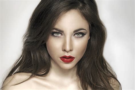 women model brunette red lipstick green eyes face hd