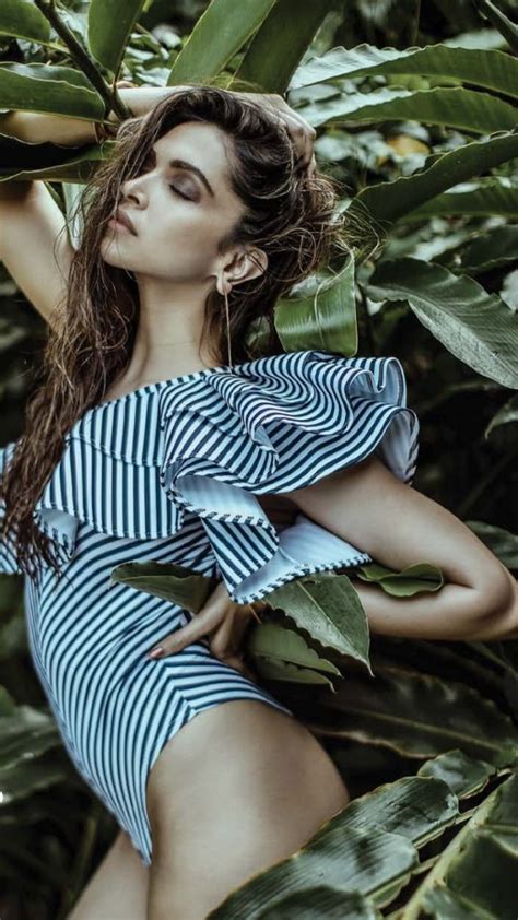 Deepika Padukone Sexiest Deleted Instagram Pics 57 Photos