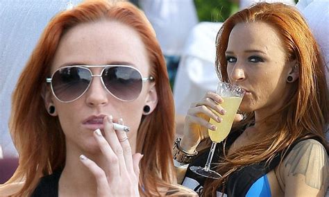 Teen Mom Star Maci Bookout Spotted Smoking And Drinking At Miami Beach