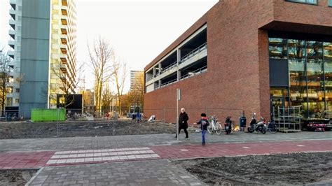 dit gaat gebeuren met die lege vlakte naast de ah xl indebuurt delft