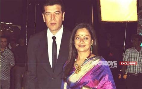 zarina wahab re admitted to the hospital after aditya pancholi and