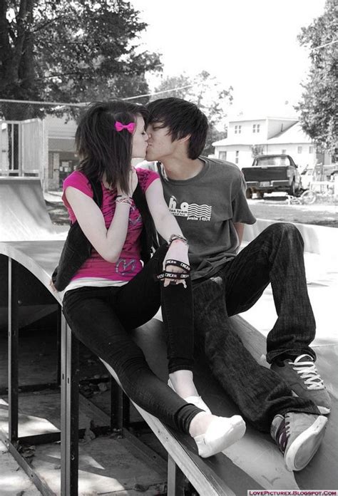 kiss emo couple lovers romantic couple lovepicturex
