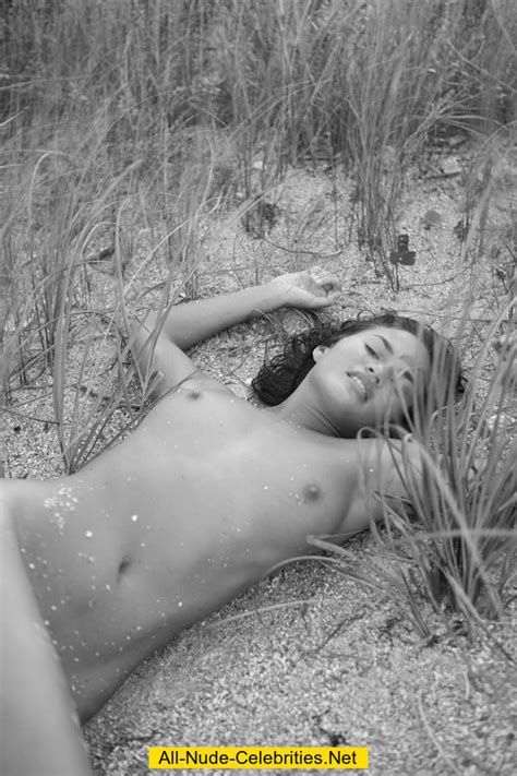 naked chrissy teigen in beach babes