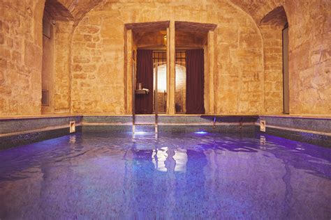 private pool spa facilities  paris lhotel paris