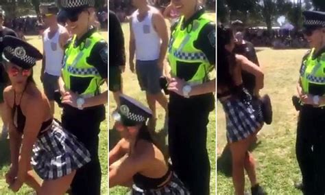 stereosonic video shows the moment a girl twerks on a female police