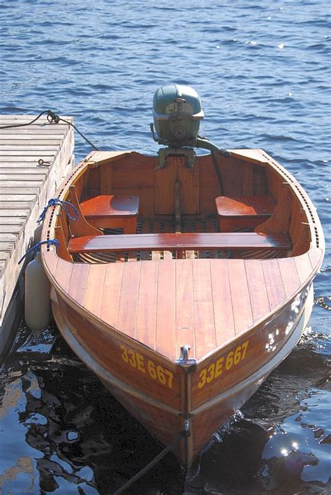 cedar strip boat  sale port carling boats antique