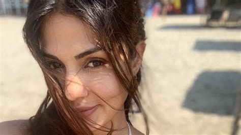 Rhea Chakraborty In A Bikini In This New Pic Is Giving Us Major Holiday