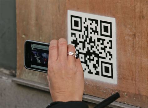 qr codes  posters     nhs contact tracing app work
