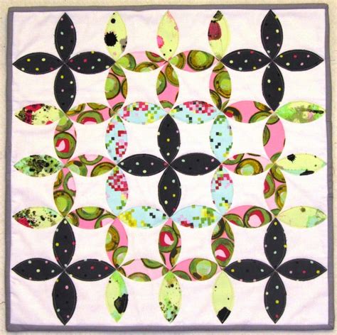 flower petal quilt pattern  google search freemotion quilting