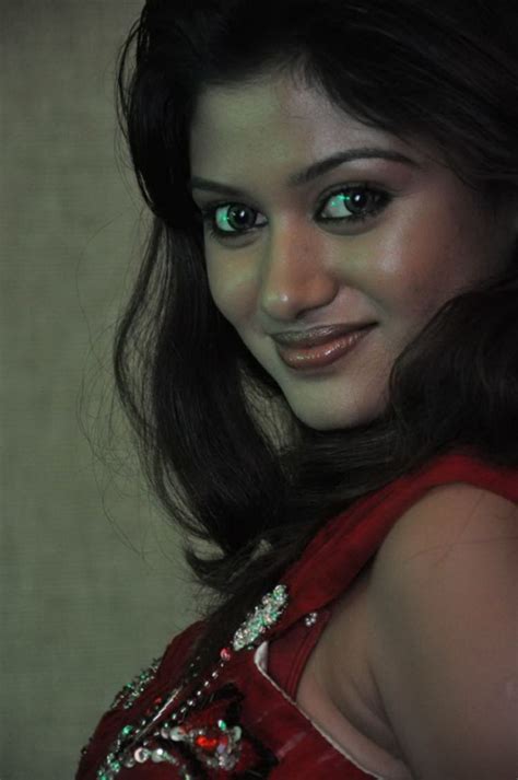 Actress Oviya Helen Latest Photoshoot Stills ~ 123 Picture