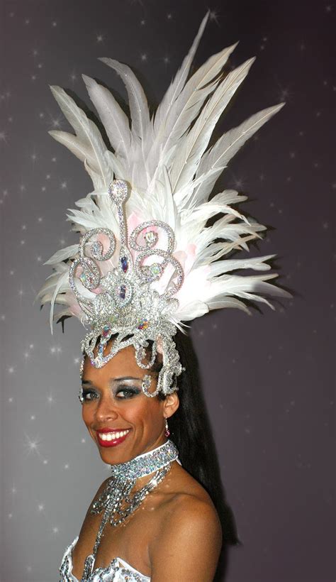 8 best samba couture images on pinterest carnivals carnival costumes and headpieces