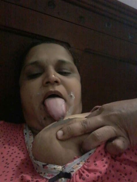 Indian Mature Muslim Milf Showing Her Boobs And Pussy 10 Pics Xhamster