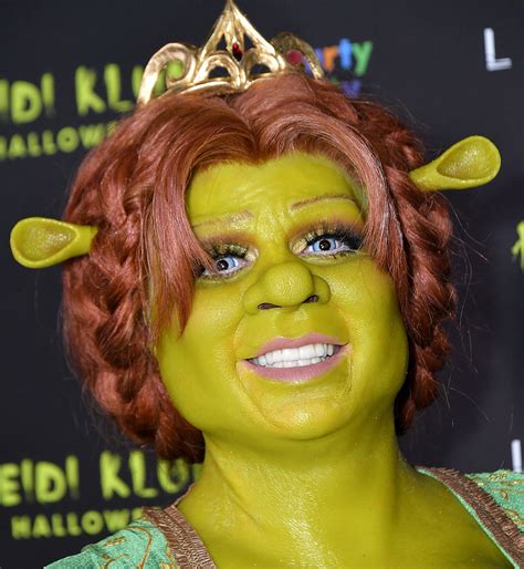 Heidi Klum Dresses As Shrek S Princess Fiona For Halloween