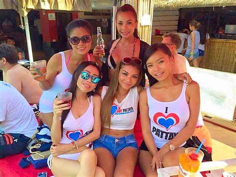 Sexy Thai Bikini Babes Pattaya Hello From The Five Star Vagabond