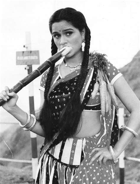 Pin By Manolya Uzan On Bollywood Stars Padmini Kolhapure Vintage