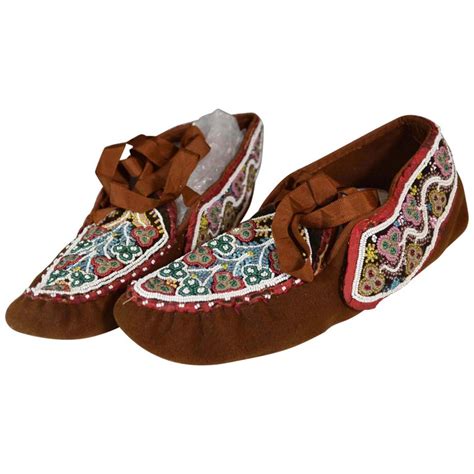 fine native american indian huron beaded moccasins for sale at 1stdibs