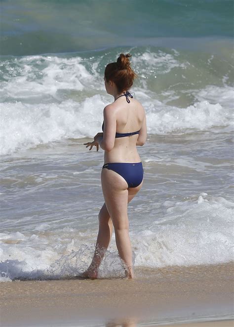 Bonnie Wright In Bikini At A Beach In Sydney 04 12 2016 Hawtcelebs