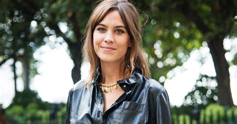 Alexa Chung First We Feast Hot Ones Youtube Interview