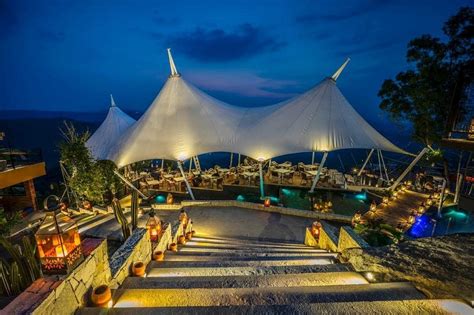 spot obelix hills wisata piknik diatas awan sunset view jogja