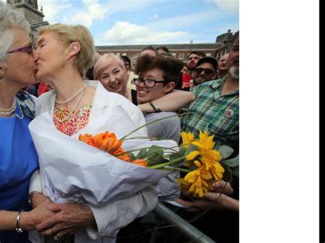 L Irlande Dit Oui Au Mariage Homosexuel Après Un Référendum