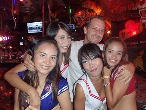 Bar Girls Walking Street Angeles City Papanga Philippines Walking