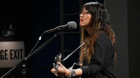 Video Live Sessions Kt Tunstall Little Red Thread