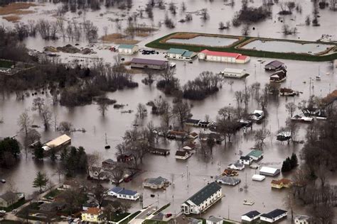 river flooding continues  midwest  blade