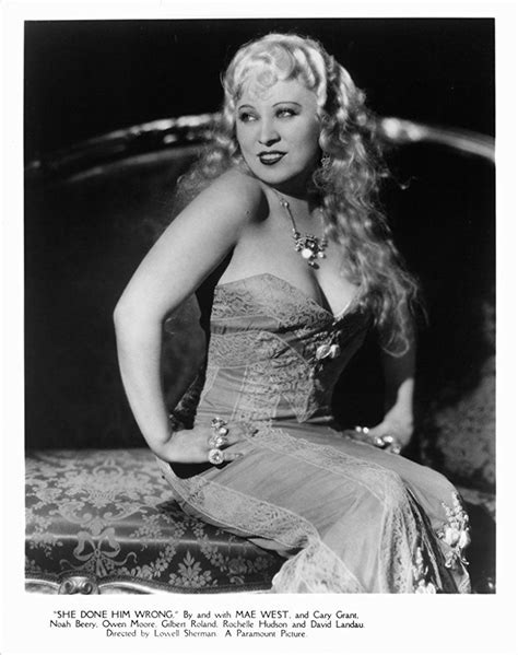 mae west     wrong  glamour hollywoodien  hollywood glamour vintage