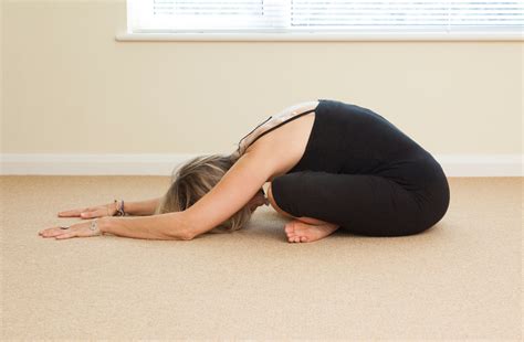 yoga poses  sleep huffpost