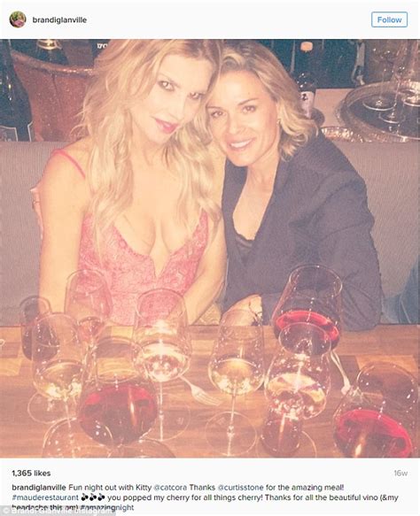 Brandi Glanville Tweets She S Back To Being A Lesbian After Latest