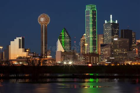 downtown dallas texas  night   trinity river