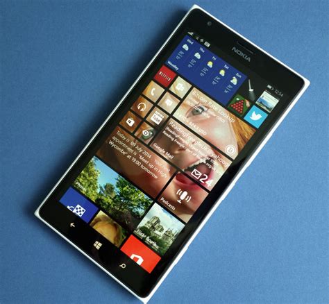 nokia lumia  windows phone  review   windows phone
