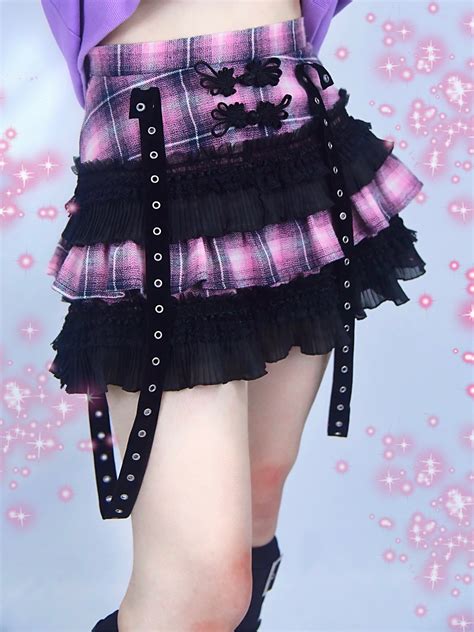 original design punk black sweet japanese girl pink plaided skirt frog