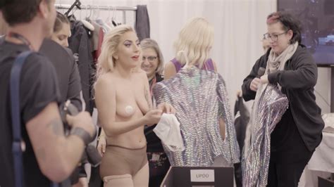 Lady Gaga Nuda ~30 Anni In Gaga Five Foot Two