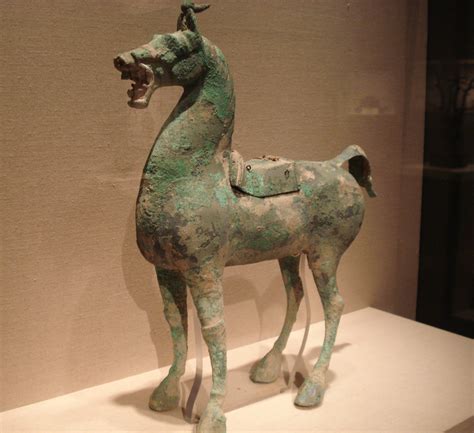 filebronze horse  lead saddle han dynastyjpg wikimedia commons