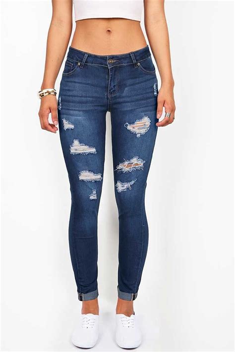 die besten 25 jeans ideen auf pinterest nette jeans spitzenjeans und sommerjeans outfits