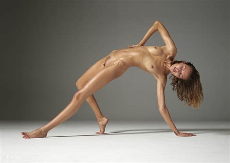 Alya In Nude Elegance By Hegre Art 12 Photos Erotic