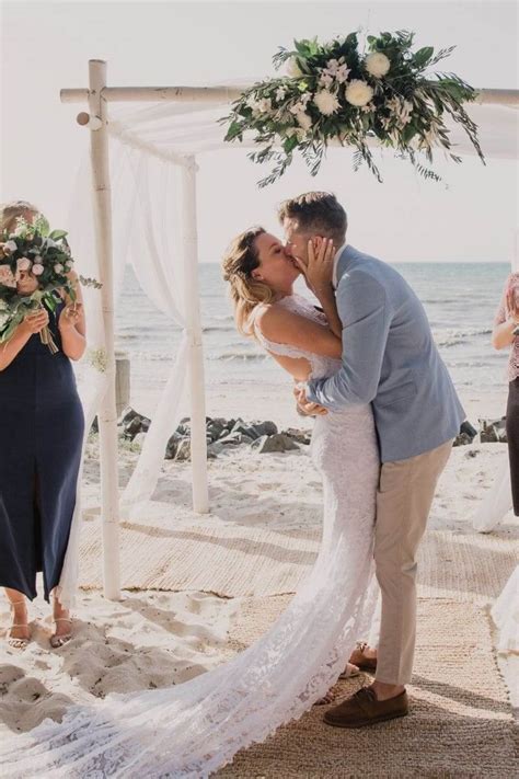 wedding venues  queensland voted  real couples