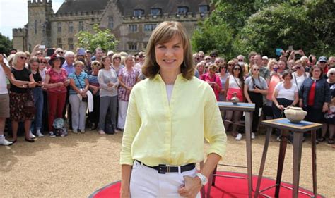 antiques roadshow fiona bruce reveals she prefers bbc series to news