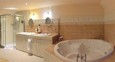 Uk Jacuzzi Suites And Hotel Hot Tub Rooms Excellent