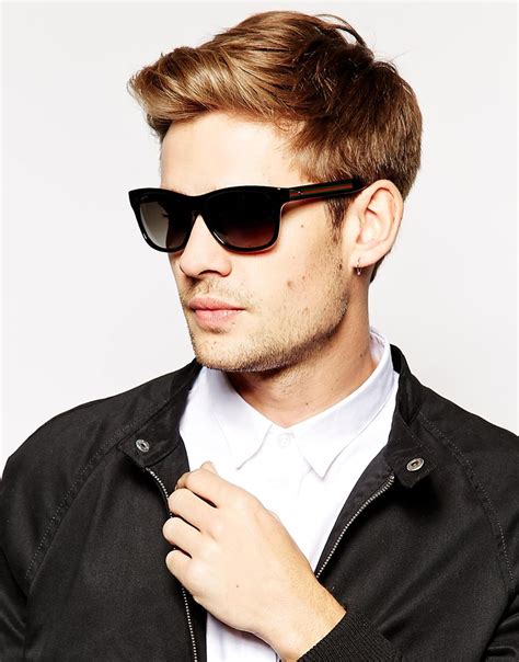 wayfarer style sunglasses