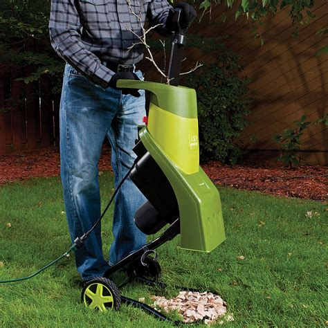 top   electric chipper shredder   reviews buyers guide