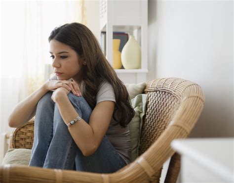 top 10 signs your teen is at risk of burning out